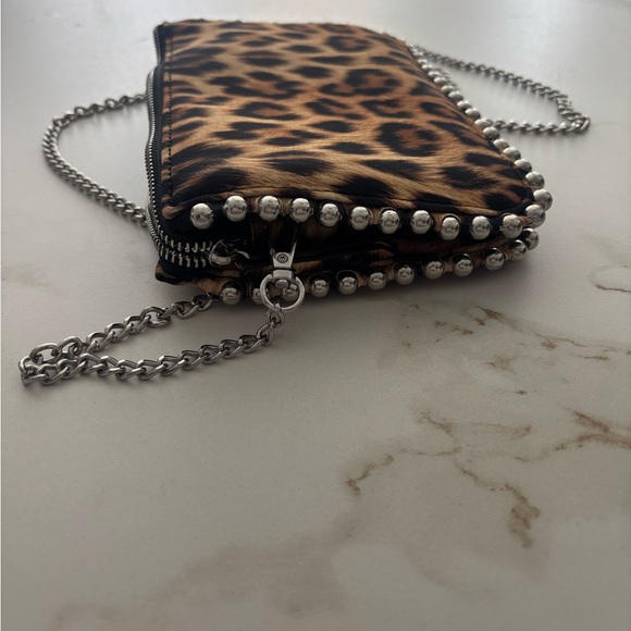 Leopard Print Chain Shoulder Bag - Picture 3 of 3